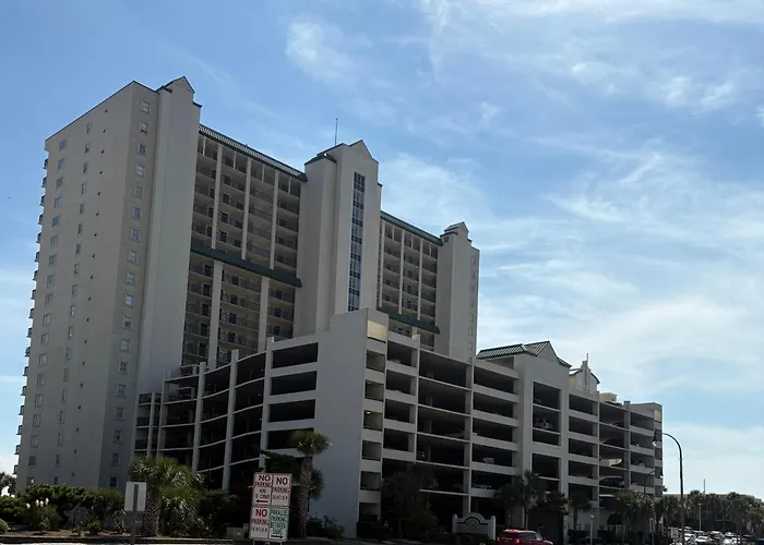 Luxurious 4-Bedroom 3-Bathroom Condo Oceanfront "Picture Perfect"