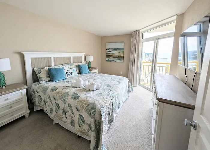 Beautiful Beachfront 2Br2Bath & 2 Balconies
